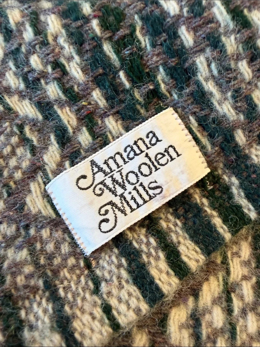 Vintage Amana Woolen Mills 100% Virgin Wool Throw Blanket Fringe USA